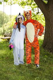 September 19, 2016 by sippy cup mom 20 comments. Amazon Com Fun Costumes Winnie The Pooh Deluxe Tigger Adult Costume Medium Orange Clothing