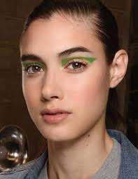 14 ways to wear bold and bright makeup