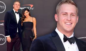 Jared goff is one lucky guy! Jared Goff And Stunning Model Girlfriend Christen Harper Make Red Carpet Debut At Espy Awards In La Daily Mail Online