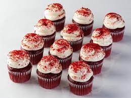 Red Velvet Cupcakes Near Me gambar png