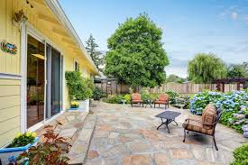 39 Best Flagstone Patio Designs