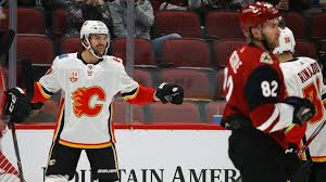 Frolík played two seasons in the czech extraliga for hc rabat kladno before being selected 10th overall in the 2006. Sabres Trade Scandella To Montreal Acquire Flames Frolik Abc News