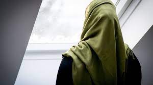 Removing The Hijab Doesn't Make You A Bad Muslim | HuffPost UK Life
