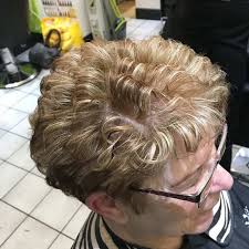 Ideal for thin hair, this style involves chunky, choppy pieces on top with a straight and toned down cut overall. 50 Classy Hairstyles For 50 To 60 Years Old Women With Glasses