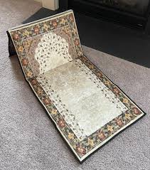 standard prayer mat with backrest