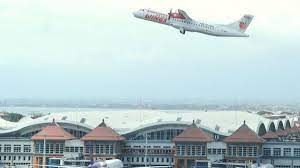 ングラライ空港は、国際10月14日にオープンしました, 外国人観光客
