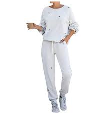Got a spa day with the girls planned or looking forward to a relaxing night in? Cozy Loungewear Sets That Are Actually Cute On Amazon Stylecaster