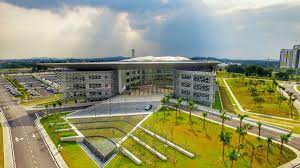 Established in 1892, receiving its royal charter in 1926, the university has a long tradition of research, education and training at a local, national and international level. Global Career Advantage With The University Of Reading Malaysia The Global Scholars