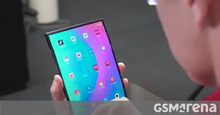 The main camera is 12 mp (wide), f/1.8, 1/2.55 and the selfie camera is 24. The Xiaomi Mi Mix 4 Pro Max Is Reportedly Coming Soon With An Inward Folding Design Gsmarena Com News