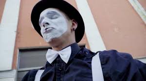 mime male is crying and run away free