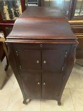 victrola cabinet in collectible victor