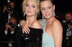 Actress and writer virginie efira got her start on belgian television, hosting a kid's show on the club rtl channel and then appearing as a presenter on the belgian version of star academy, a reality. Virginie Efira Et Adele Exarchopoulos Duo Complice Sur Le Tapis Rouge