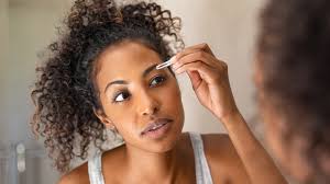 However, learning to apply eye makeup the right way is no simple task. How To Do Your Eyebrows At Home According To Experts Chatelaine