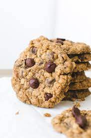 chewy oatmeal chocolate chip cookies
