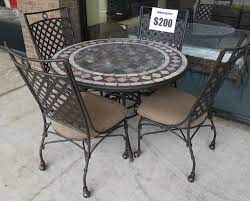 Round Patio Table Accent Chairs For