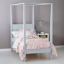 Girls Royal Canopy Bed The Land Of Nod