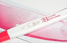 Neben der spannenden frage, ab wann man einen schwangerschaftstest machen kann und ab wann er aussagekräftig ist, spielt auch die richtige anwendung eine rolle. Positiver Schwangerschaftstest