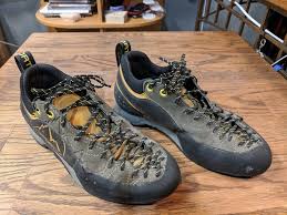 Super lightweight, complies with the ismf regulations for international competitions. Fs La Sportiva Ganda Guides Low Tops Size 37 5