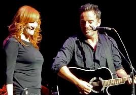 Bruce springsteen's recording career spans more than forty years, beginning with 1973's. Bruce Springsteen Comes Clean About Divorce From Julianne Phillips My Poor Handling Of This Is Something I Regret To This Day Showbiz411