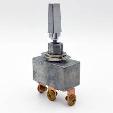 Wiring a toggle switch for a 12 volt circuit is a task that even a beginning home handyman can do in a very few steps. Cambridge 420 Watt 35 Amp Toggle Switch Sw12932 The Home Depot