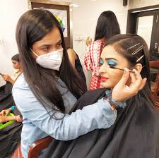 best makeup academy makeup courses in