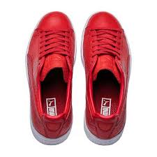 Обувки на танкетке изобщо в последно време не слиза от световните модните подиуми. Kecove Puma Clyde Dressed Red Baza