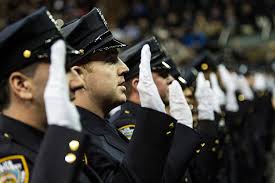 10 States That Pay Police Officers The Highest And Lowest