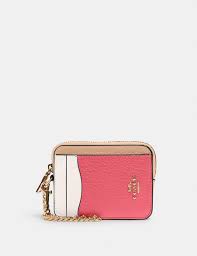 Protect your cash credit cardsthis case is so thin it must have been cut by a high precision laser beam. Coach Outlet Zip Card Case In Colorblock