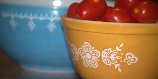 Check Your Cupboards Your Vintage Pyrex May Be Worth Big Bucks
