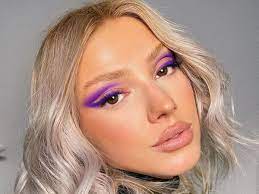asos shares stunning makeup snap but