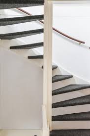 escada em espiral elegante com piso em