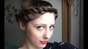 Ahead, check out some of the easiest and prettiest braid ideas for no matter how long or short your hair is, braids always make a major impression. 15 Super Easy Short Hair Braids To Die For