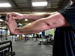 how to stop elbow pain while lifting