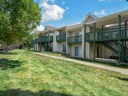 park at olathe station apartments in