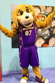 The los angeles lakers do not have a mascot, just smoking hot cheerleaders. Lakers Mascot Cartoon Mascot Costumes Mascot Sporting Dogs