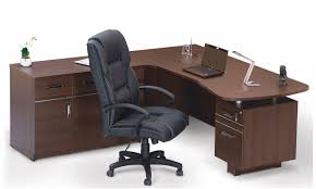 ruben executive table set
