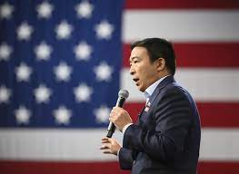 Andrew yang, an entrepreneur pushing a universal basic income of $1,000 per month, opposes the federal minimum wage, and instead favors hourly wage minimums to be set by the states. 2020 Democrat Andrew Yang Mixes Warnings And One Liners Los Angeles Times
