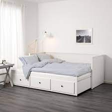 Ikea furniture and home accessories are practical, well designed and affordable. Hemnes Tagesbettgestell 3 Schubladen Weiss 80x200 Cm Ikea Deutschland