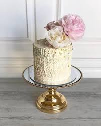 A fabulous diy cake project by cake business tips and online selling business tips, cake decorating tips and tutorials. Perth Wedding Cakes Poshlittlecakes Q A On The Aisle Blog Weddingcake Weddingsperth Cakedesign Cakes Fl Wedding Cake Vanilla Little Cakes Wedding Cakes