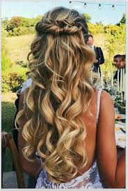 One of the biggest benefits of half up hairstyles (on natural curly hair) is that they are so quick to create and in most cases don't require a visit to the salon. 135 Whimsical Half Up Half Down Hairstyles You Can Wear For All Occasions