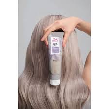 Comments disabled because of people telling me to stop coloring my hair.thanks. Wella Color Fresh Coloring Mask Pearl Blonde 150ml