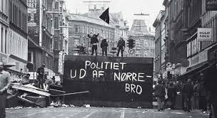 Unge berusete menn ble tatt. Politiet Ud Af Norrebro 1980 Copenhagen