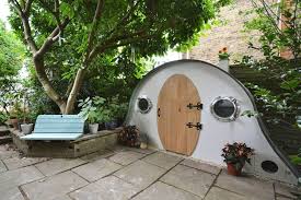 coolest hobbit house 25 awesome