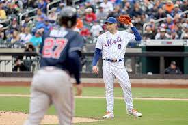 Mets routed by Braves to snap streak of ...
