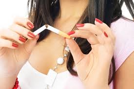 Табак против женской красоты | Здоровый Гродно