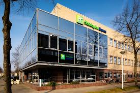 Holiday inn was a great place to work and the team were like family i wanted more hours but it was on call basis and the business was not there for me to. Hotel Holiday Inn Express Amsterdam South Amsterdam Trivago De