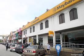 You can use your bank card or credit slip to pay in up to 50 cheques and 50 notes in cash. Maybank Announces Downtime For Services Including Atms Cheque Deposit Machines The Edge Markets
