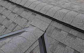 installing asphalt roofing shingles