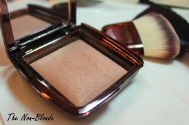 Hourglass Ambient Lighting Powder Radiant Light And Brush The Non Blonde