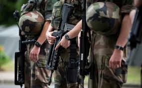 Violences, harcèlement et "rêve" brisé, des déserteurs de l'armée ...